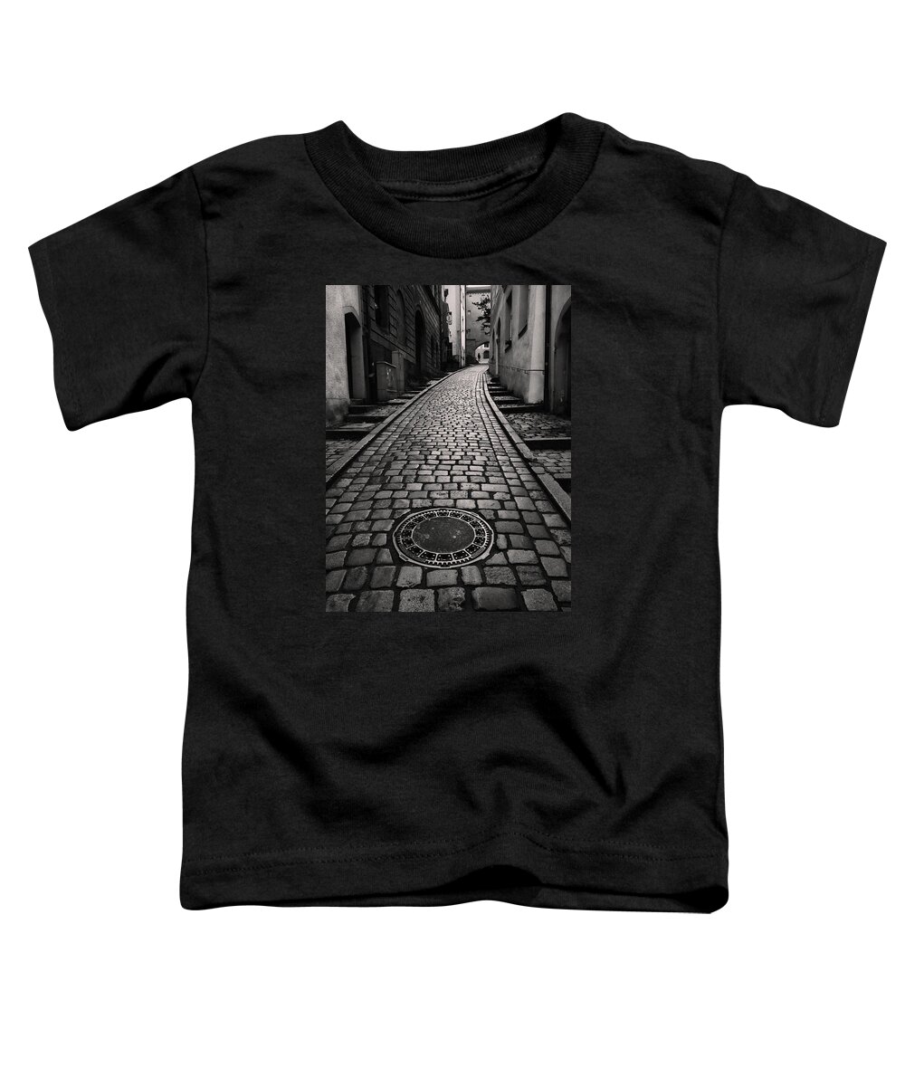 Germany Toddler T-Shirt featuring the photograph The Way Out by Alan Toepfer