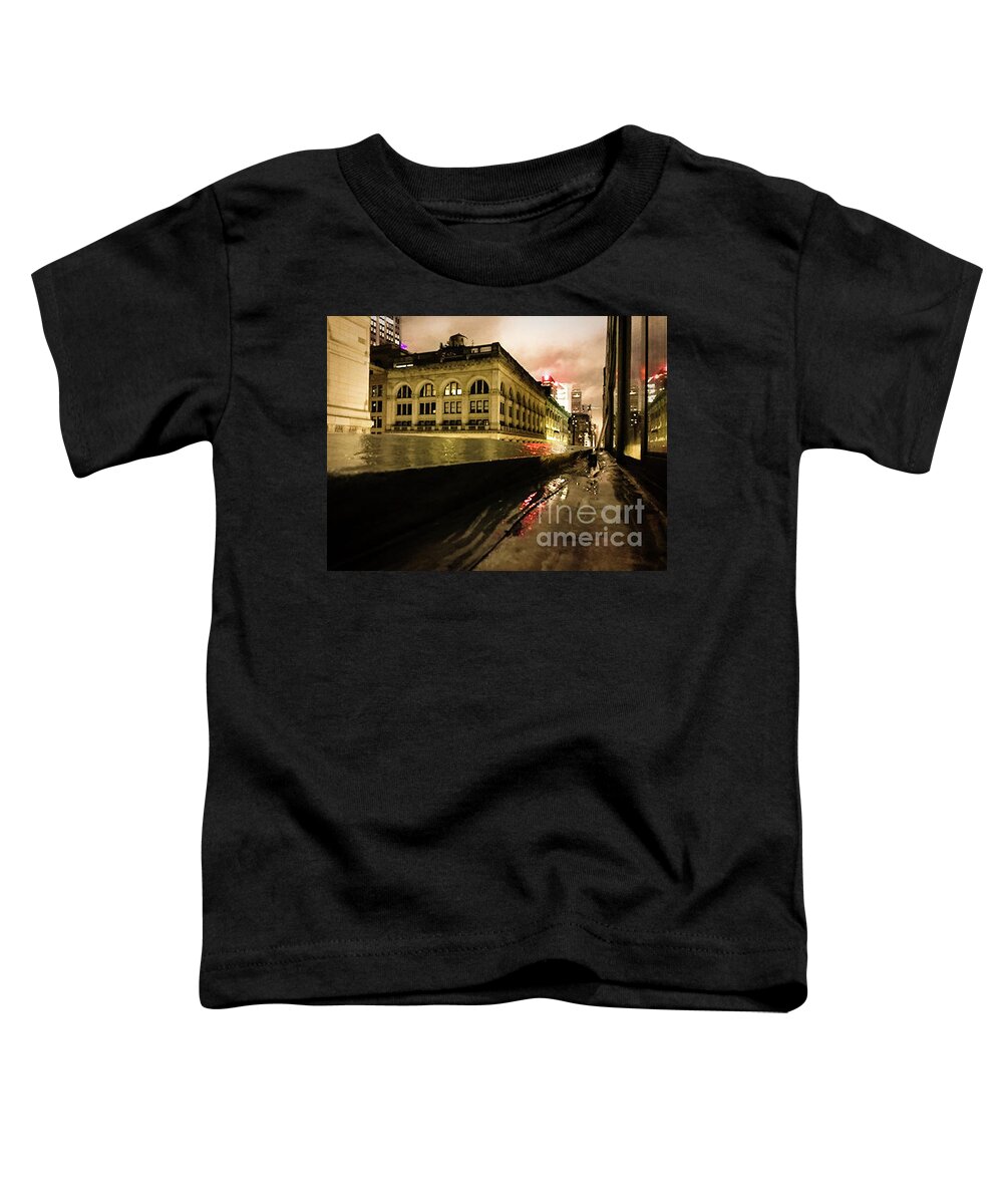 Nyc Toddler T-Shirt featuring the photograph City that never sleeps by La Dolce Vita