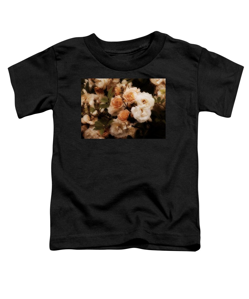 Roses Toddler T-Shirt featuring the photograph Romantic Roses 2019 by Richard Cummings