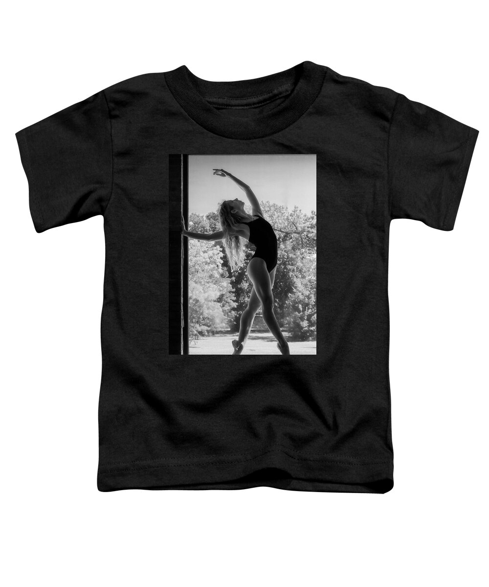 Published Toddler T-Shirt featuring the photograph Looking for Perfection by Enrique Pelaez