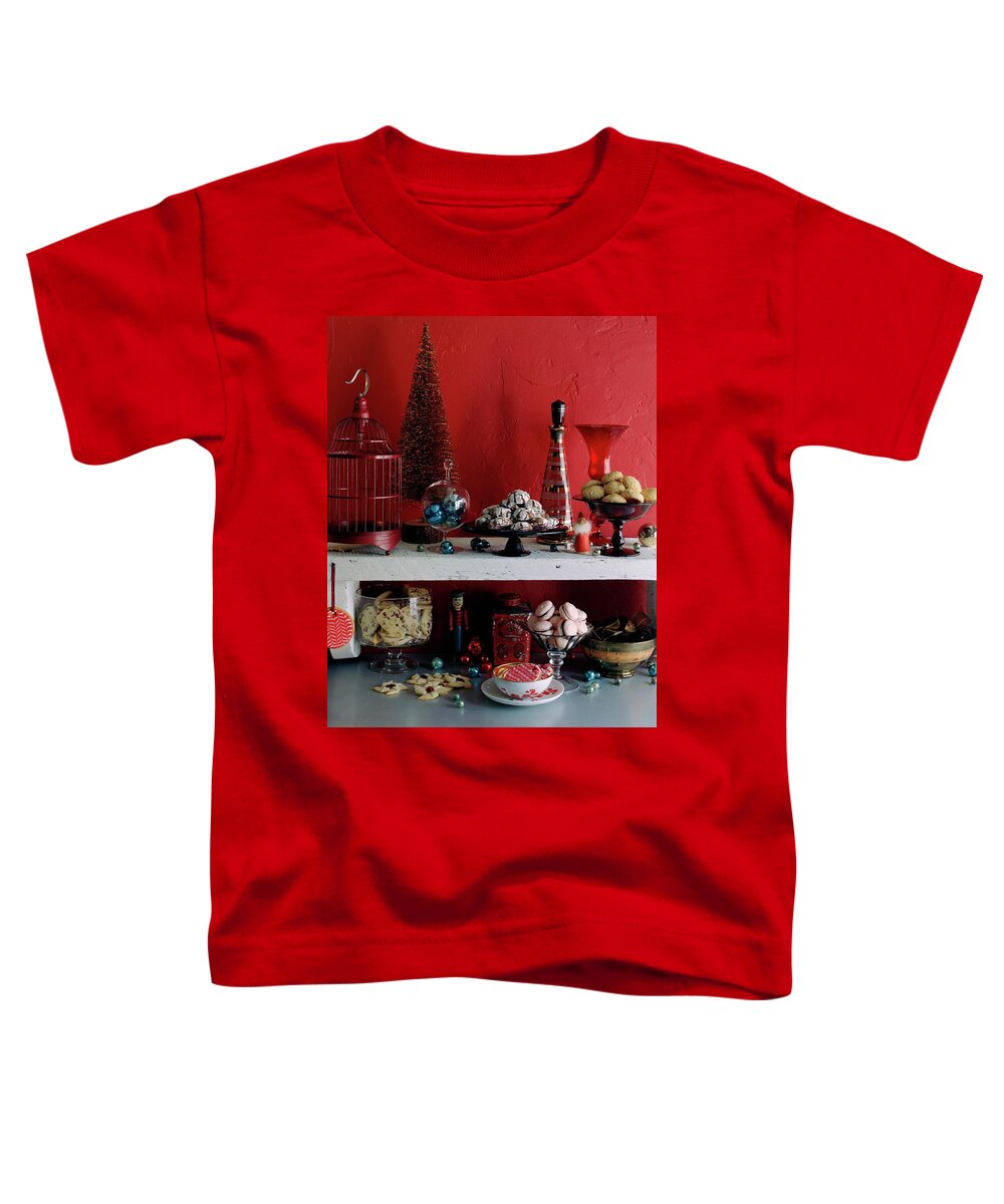 Cooking Toddler T-Shirt featuring the photograph A Christmas Display by Romulo Yanes