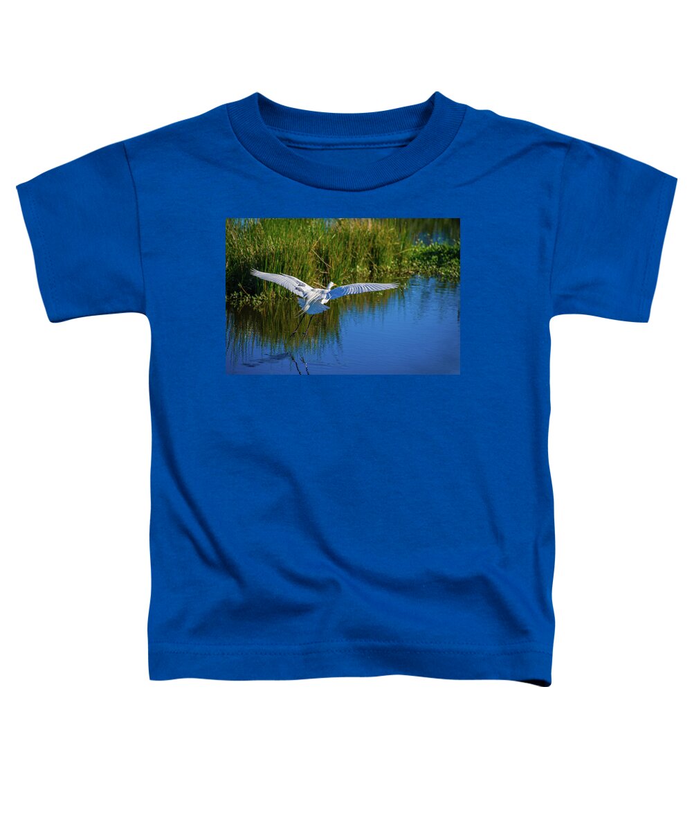 White Heron Toddler T-Shirt featuring the photograph Winged Retreat by Lynn Bauer
