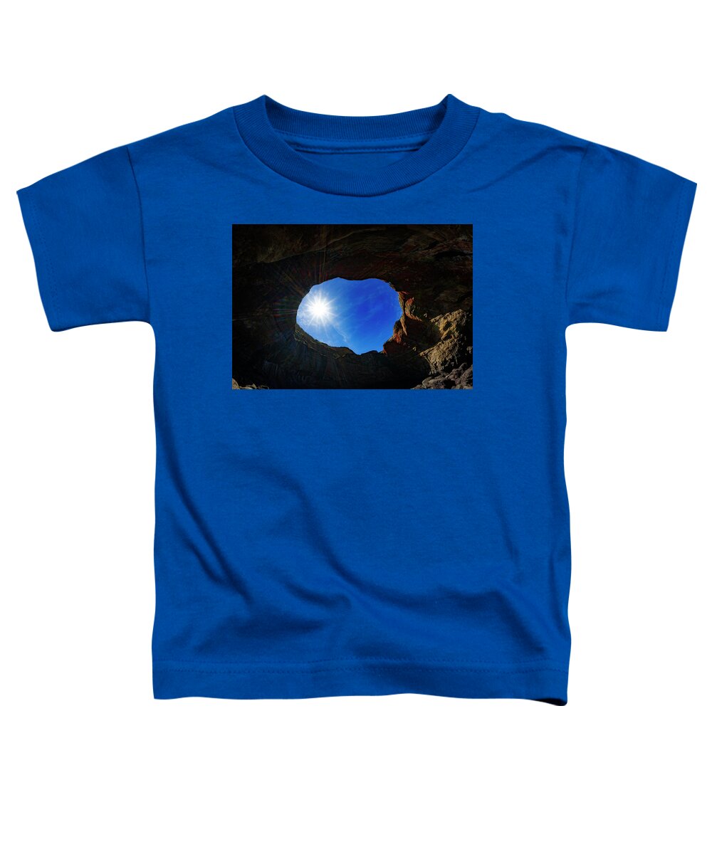Oregon Coast Toddler T-Shirt featuring the photograph Devils Punchbowl 6 by Pelo Blanco Photo