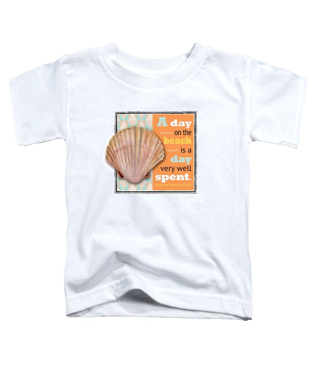Scallop Toddler T-Shirt featuring the digital art A day on the beach is a day very well spent. by Amy Kirkpatrick