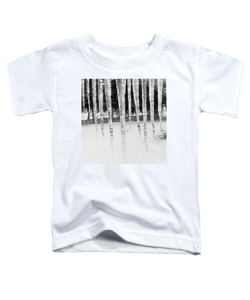 Fence Toddler T-Shirt featuring the photograph Beauty Fenced-In by Frank J Casella
