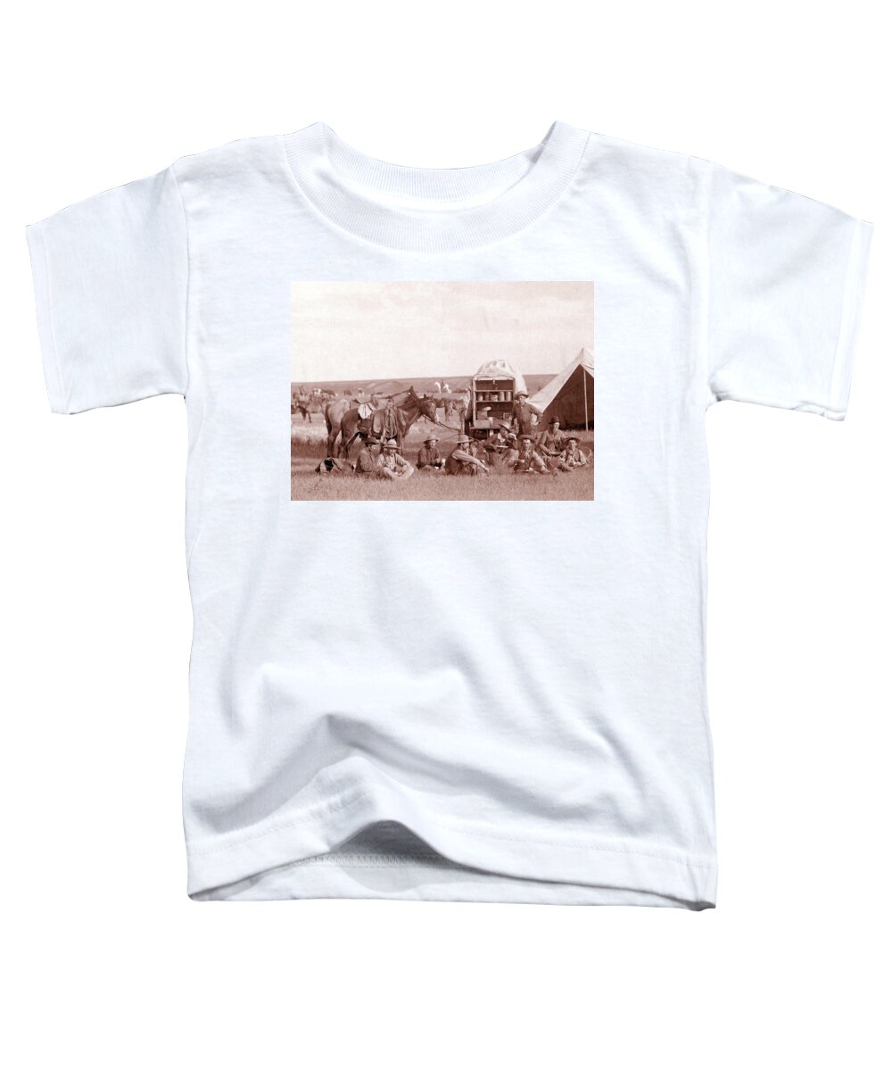 Occupation Toddler T-Shirt featuring the photograph Chuckwagon And Cowboys, 1887 by Science Source
