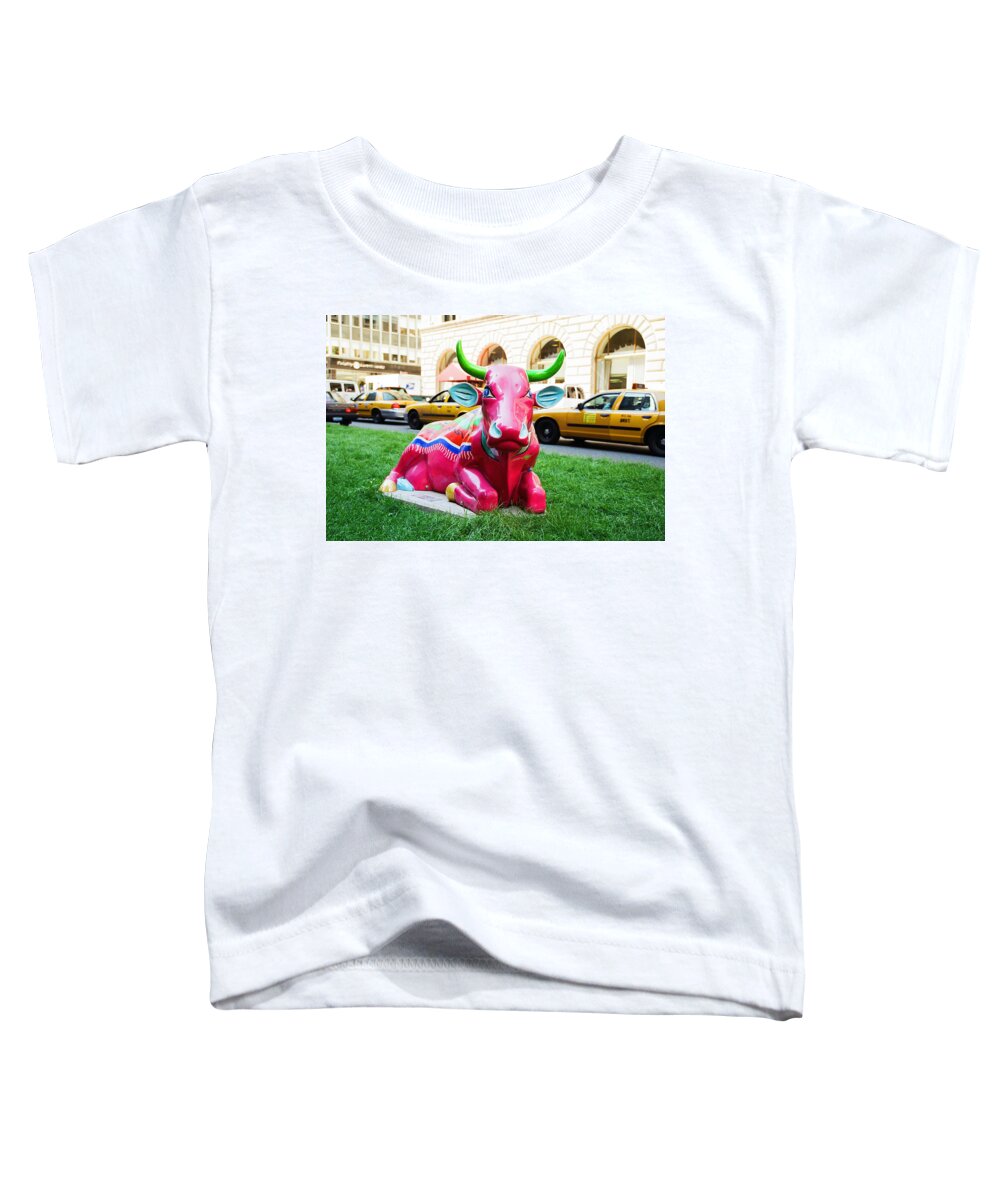 Sleepy Time Cow Toddler T-Shirt featuring the photograph Cow Parade N Y C 2000 - Sleepy Time Cow by Allen Beatty