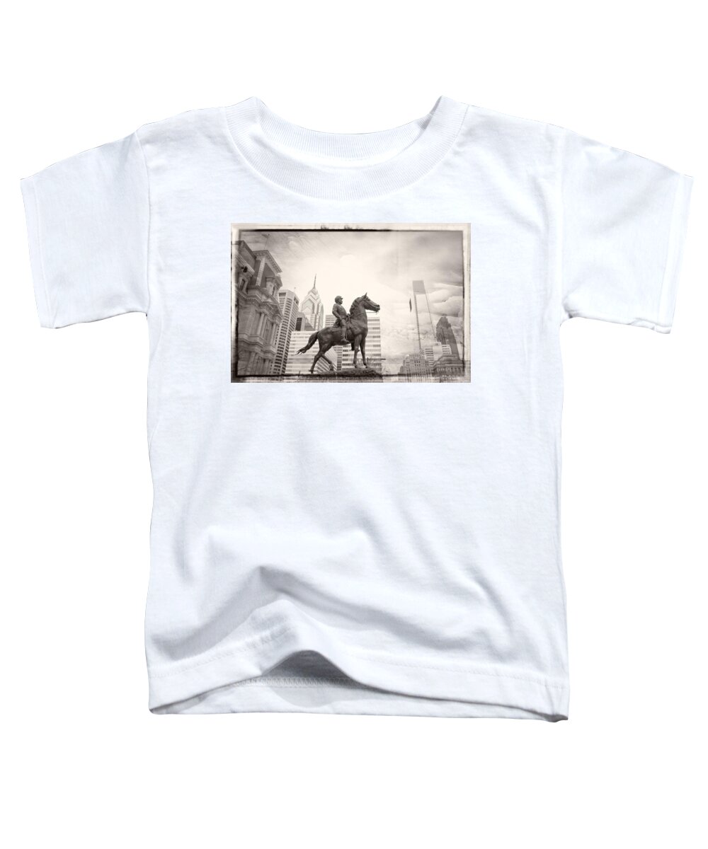 General Toddler T-Shirt featuring the photograph The General In Philly by Alice Gipson