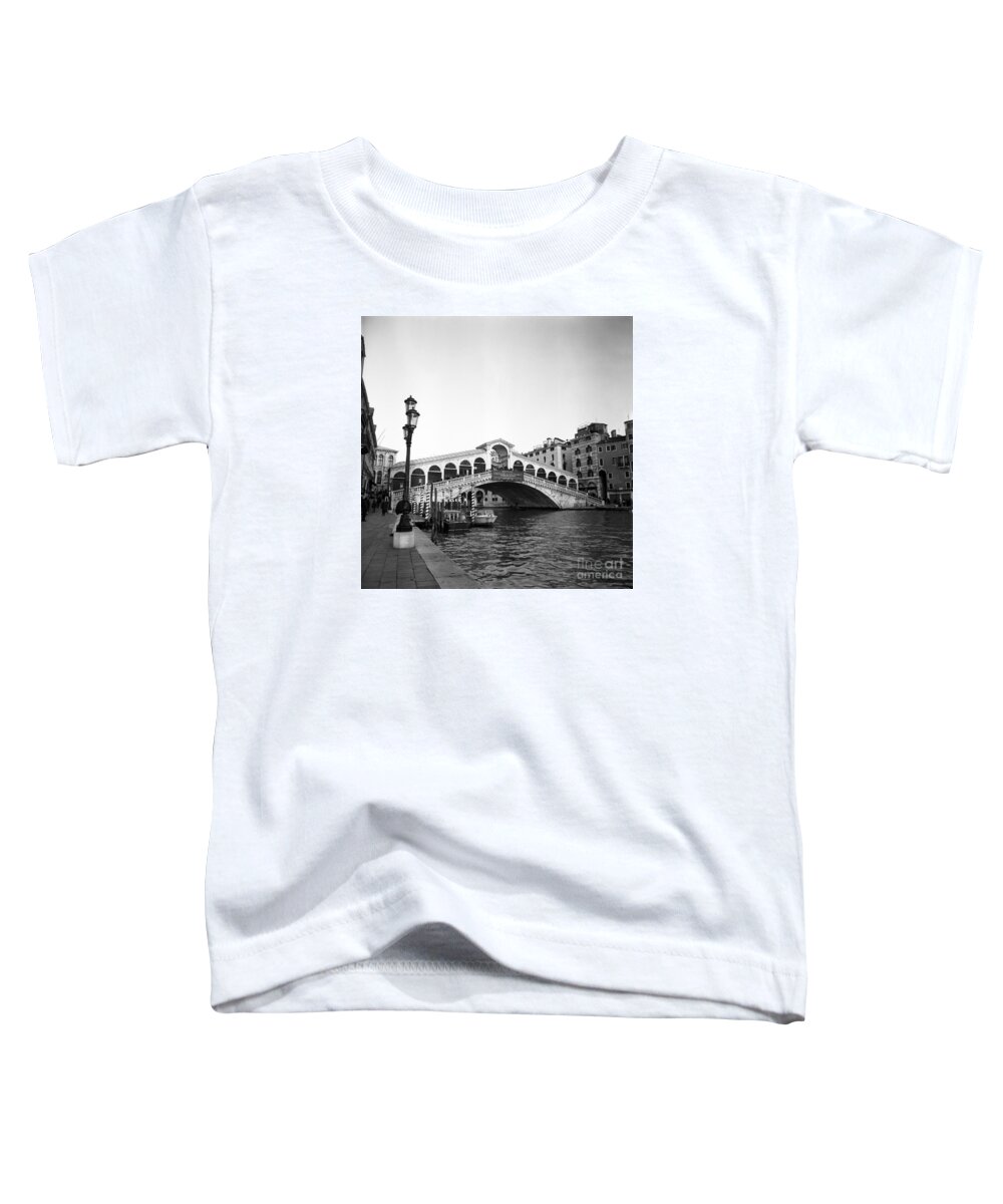 Venezia Toddler T-Shirt featuring the photograph Venezia Rialto by Riccardo Mottola