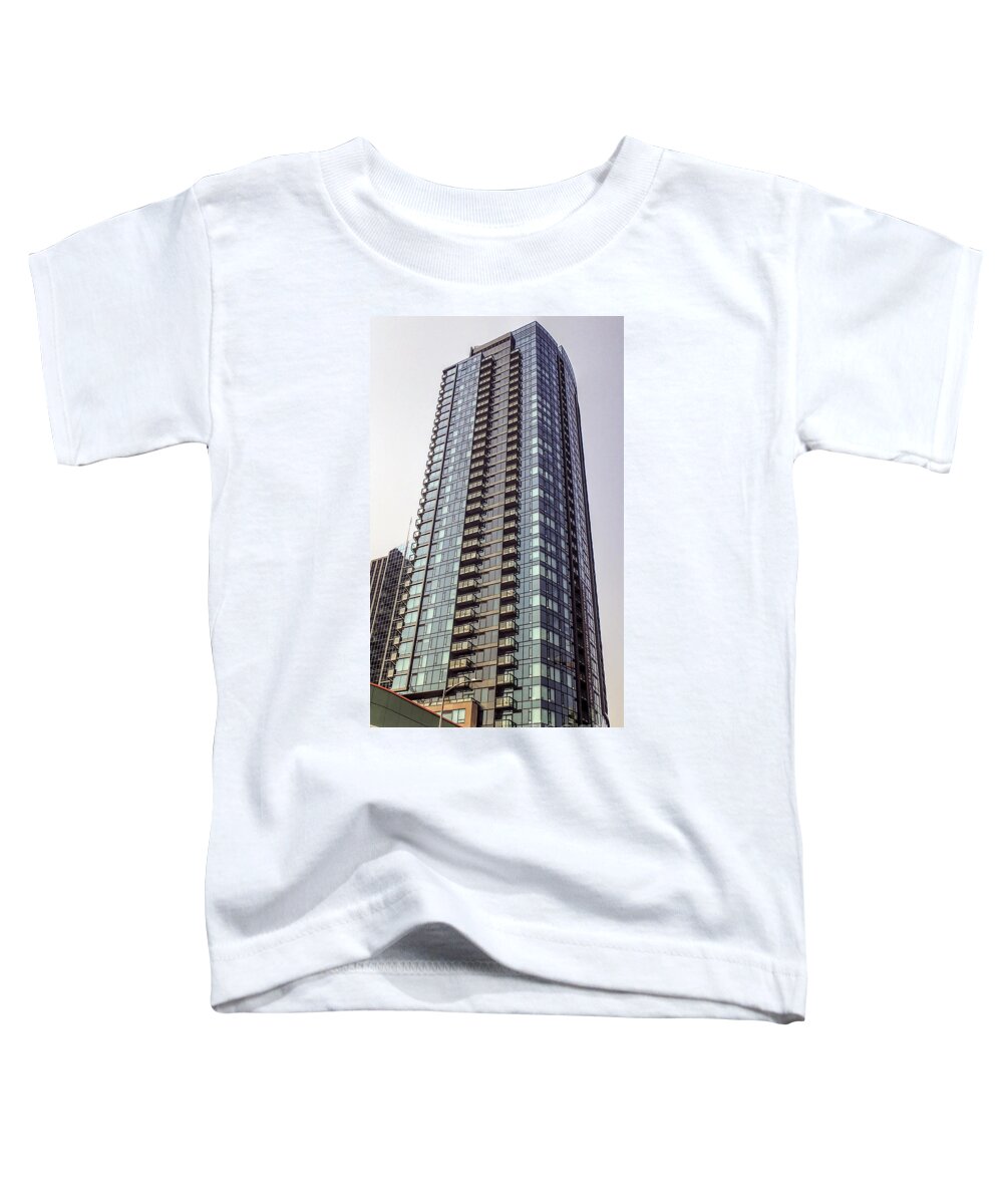 Cirrus Toddler T-Shirt featuring the photograph Cirrus Seattle Apartment Building by David Oppenheimer