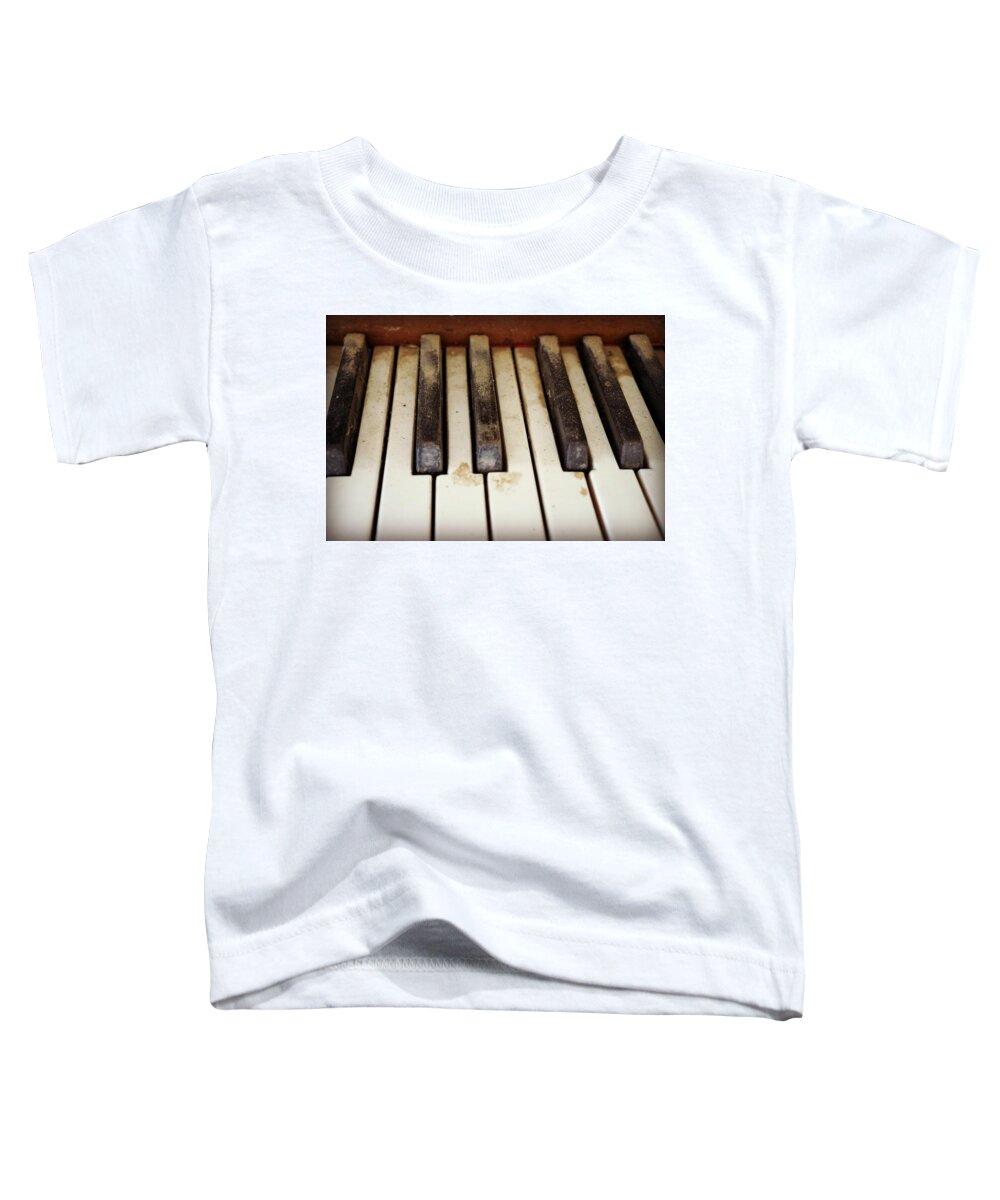 Piano Toddler T-Shirt featuring the photograph Dusty Keys by Kathy Barney