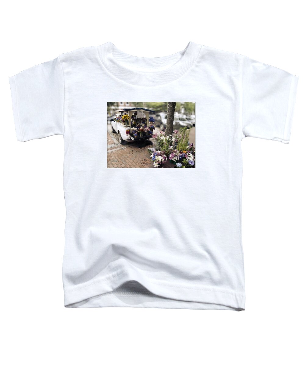 Nantucket Toddler T-Shirt featuring the photograph Flower Truck on Nantucket by Tammy Wetzel