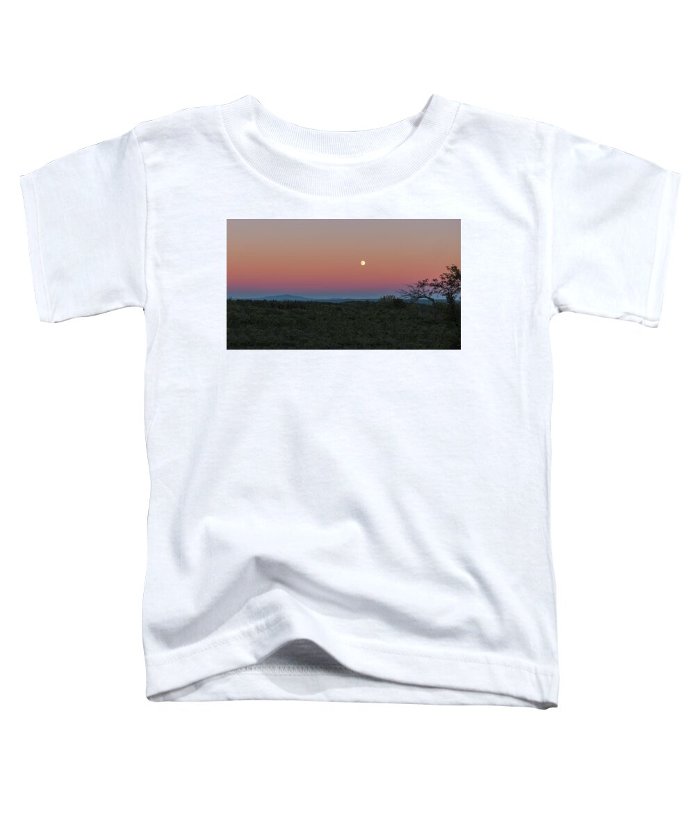Sunset Lake Road West Brattleboro Vermont Toddler T-Shirt featuring the photograph Full Moon Horizon by Tom Singleton