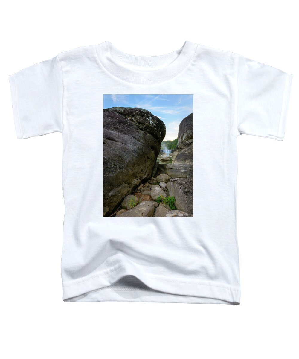 Cumberland Toddler T-Shirt featuring the photograph Land Between the Rocks by Michael Scott