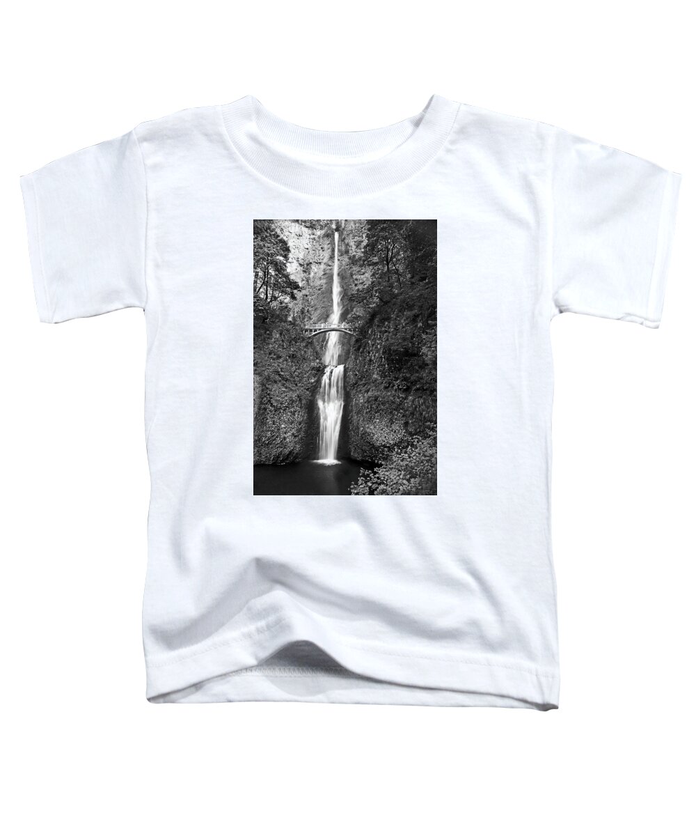 B And W Toddler T-Shirt featuring the photograph Multnomah Falls-Black and White by JustJeffAz Photography