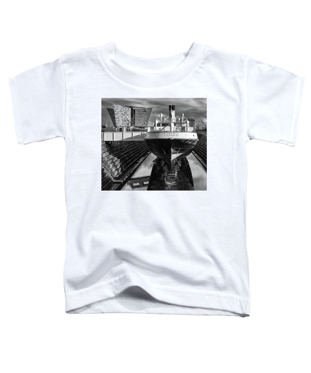Ss Nomadic Toddler T-Shirt featuring the photograph Nomadic 2 by Nigel R Bell