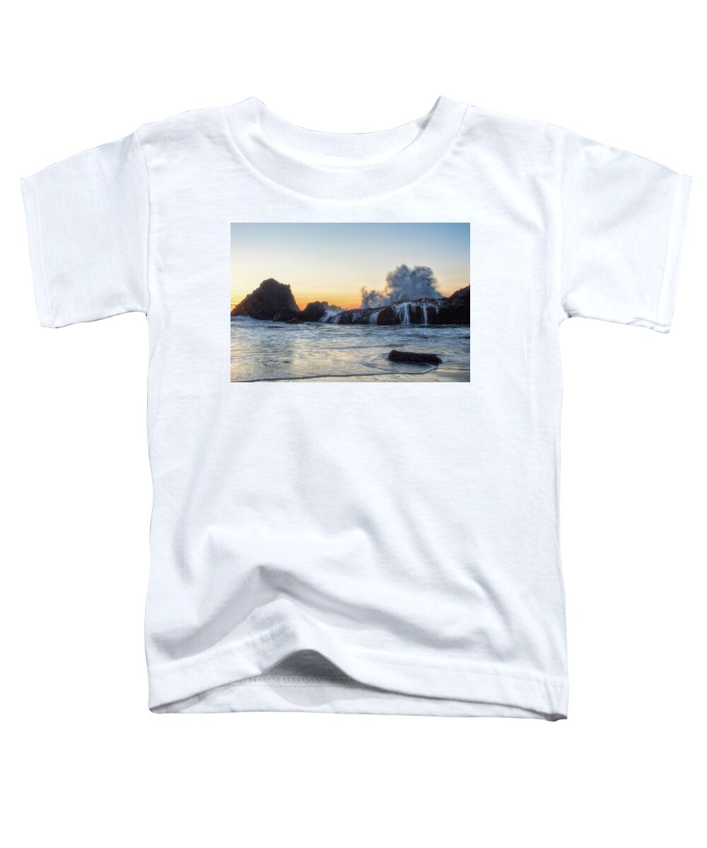 Oregon Coast Toddler T-Shirt featuring the photograph Wave Burst by Russell Pugh
