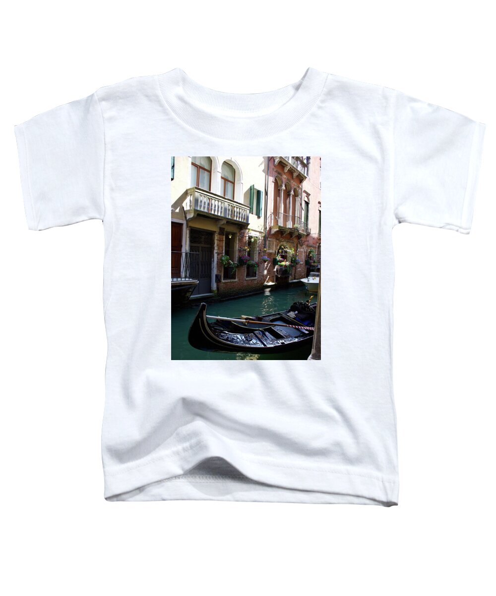 Gondola Toddler T-Shirt featuring the photograph A peak around the corner - Venice by Yvonne M Smith