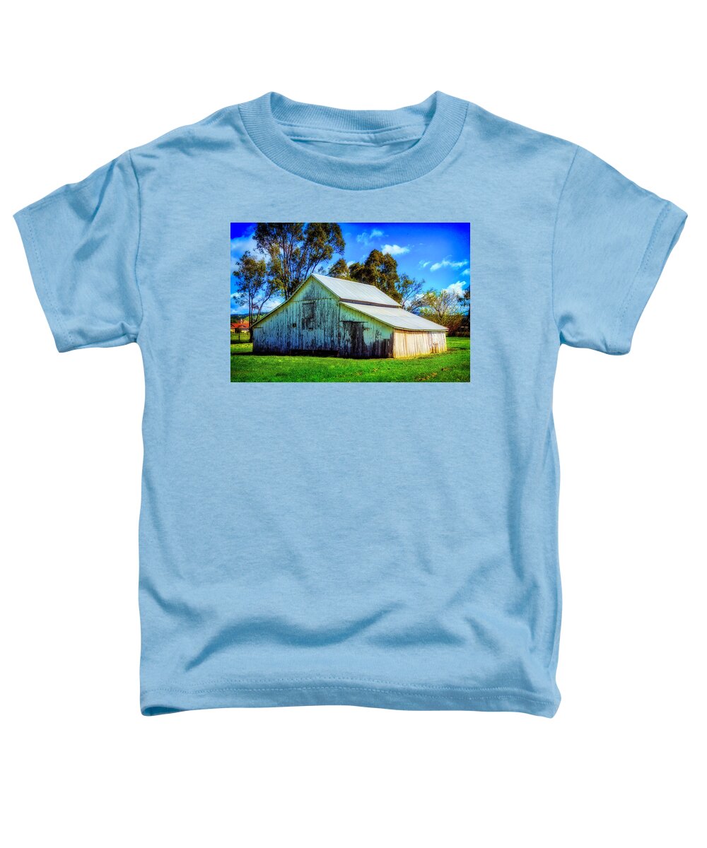 Barn Toddler T-Shirt featuring the photograph California White Barn by Garry Gay