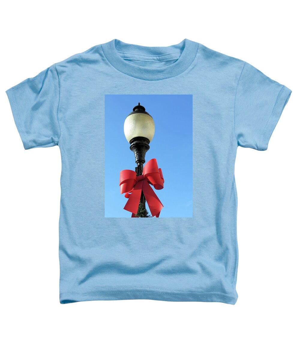 Lamp Post Toddler T-Shirt featuring the photograph Lamp Post with Red Bow by Janice Drew