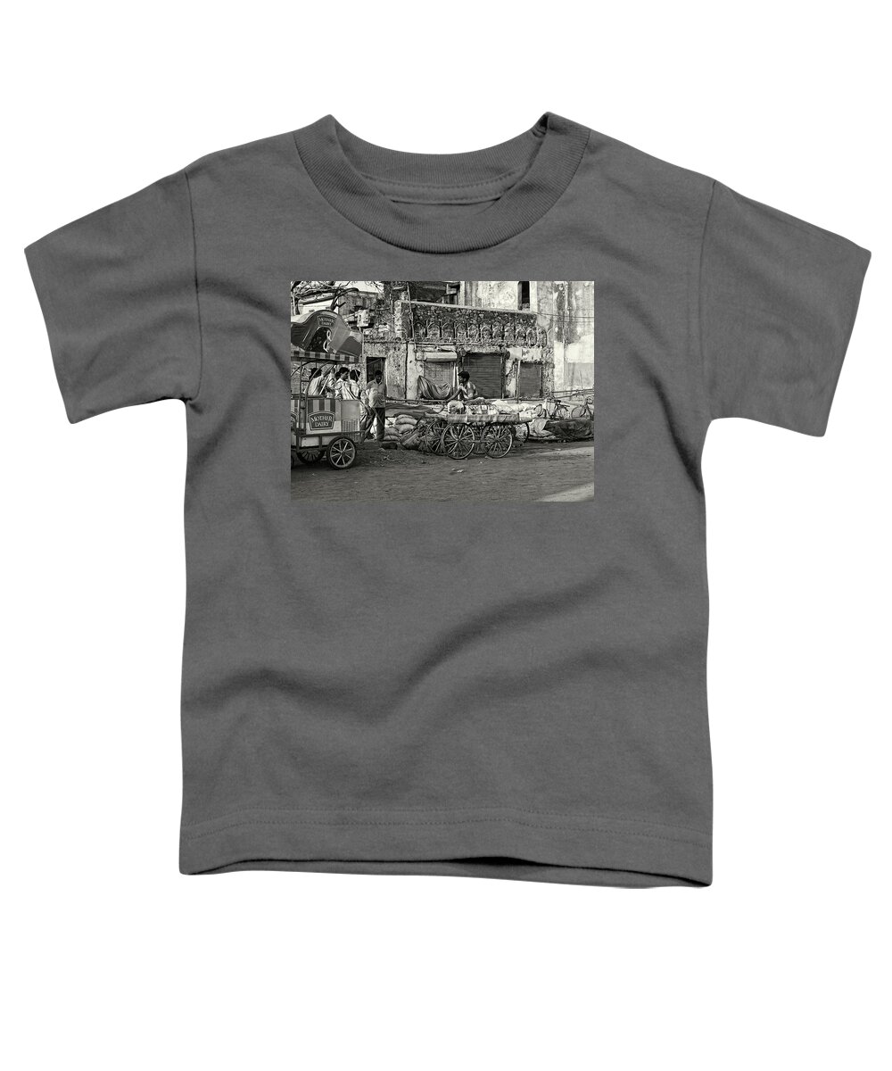 Asia Toddler T-Shirt featuring the photograph A chat among friends by Roberto Pagani