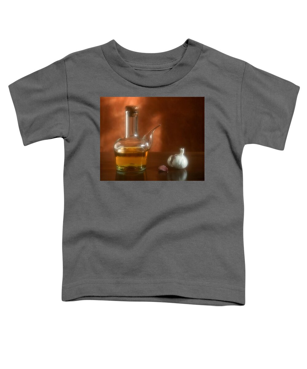 Garlic Toddler T-Shirt featuring the photograph Garlic and Olive Oil. by Juan Carlos Ferro Duque