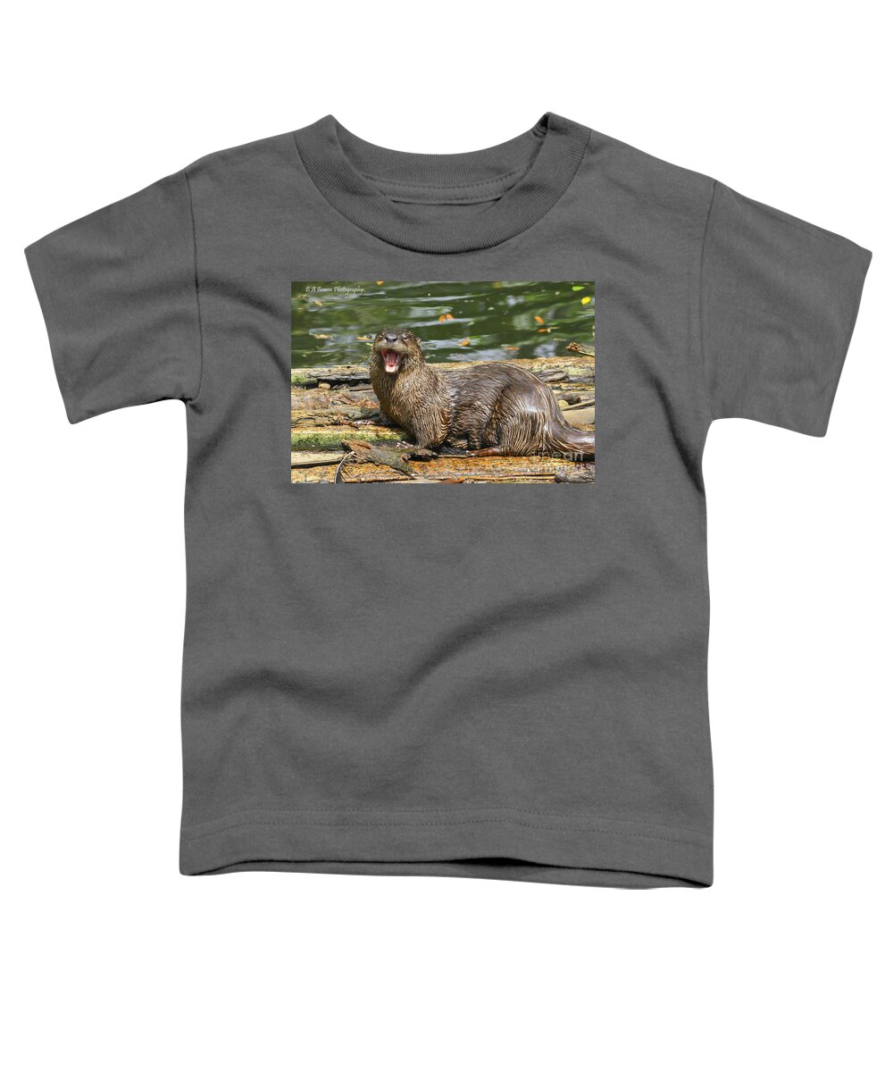 North American River Otter Toddler T-Shirt featuring the photograph Otter yawn by Barbara Bowen