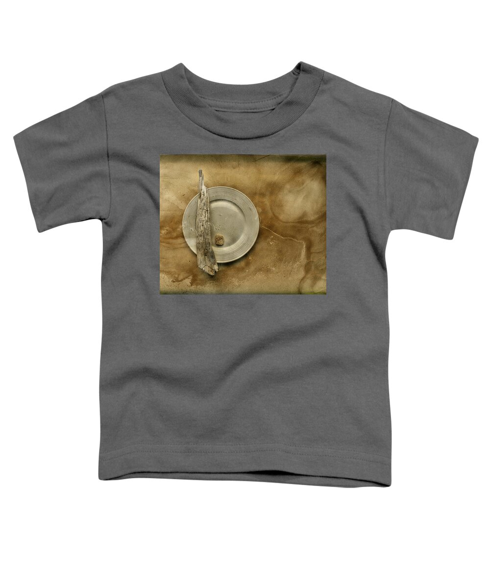 Beige Toddler T-Shirt featuring the photograph Sea Plate - sp9b5b by Variance Collections