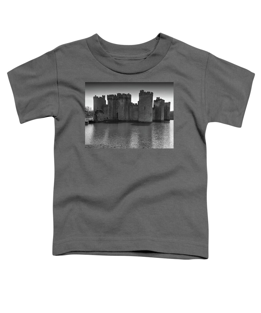 Castles Toddler T-Shirt featuring the photograph Bodiam Castle by Richard Denyer