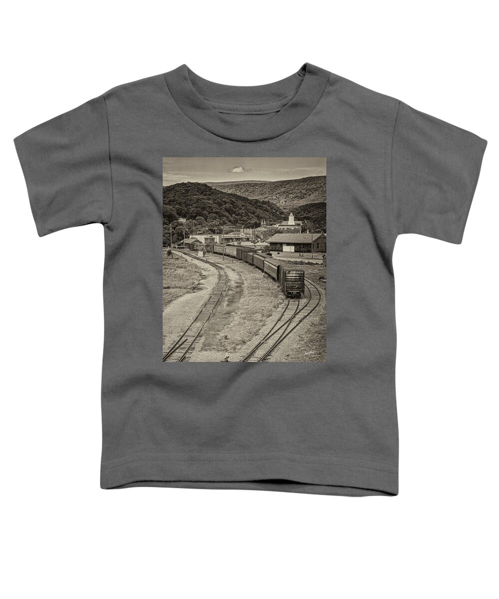 Chesepeake & Ohio Railroad Depot Toddler T-Shirt featuring the photograph Clifton Forge Railroad Yard by Jurgen Lorenzen
