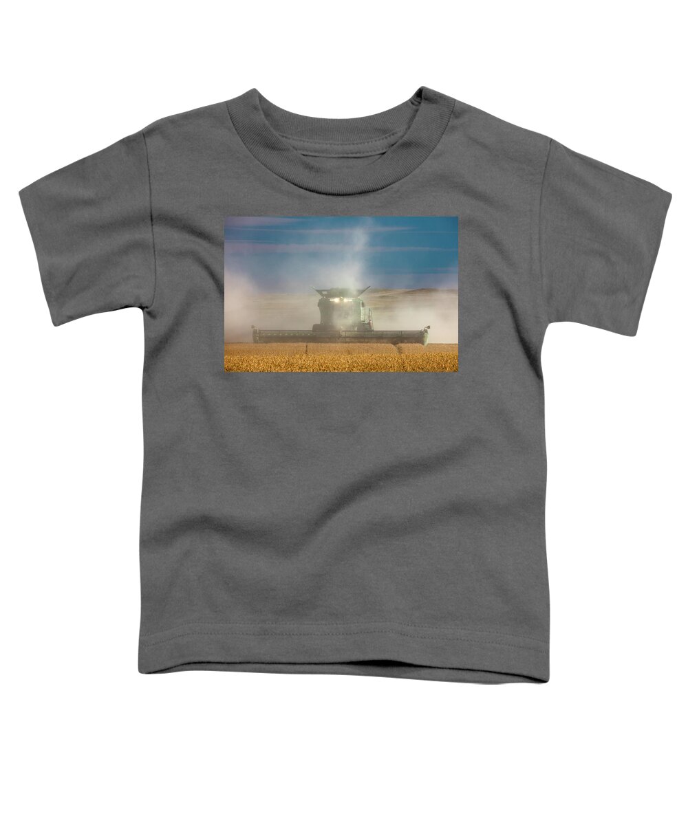 Chickpeas Toddler T-Shirt featuring the photograph Cloudy Cutting by Todd Klassy