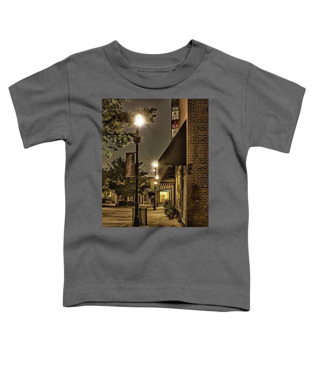 Barnwell Toddler T-Shirt featuring the photograph Dowtown Barnwell by David Palmer
