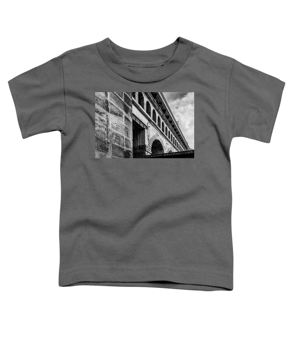 Converging Lines Toddler T-Shirt featuring the photograph Eads Bridge Arches by Holly Ross