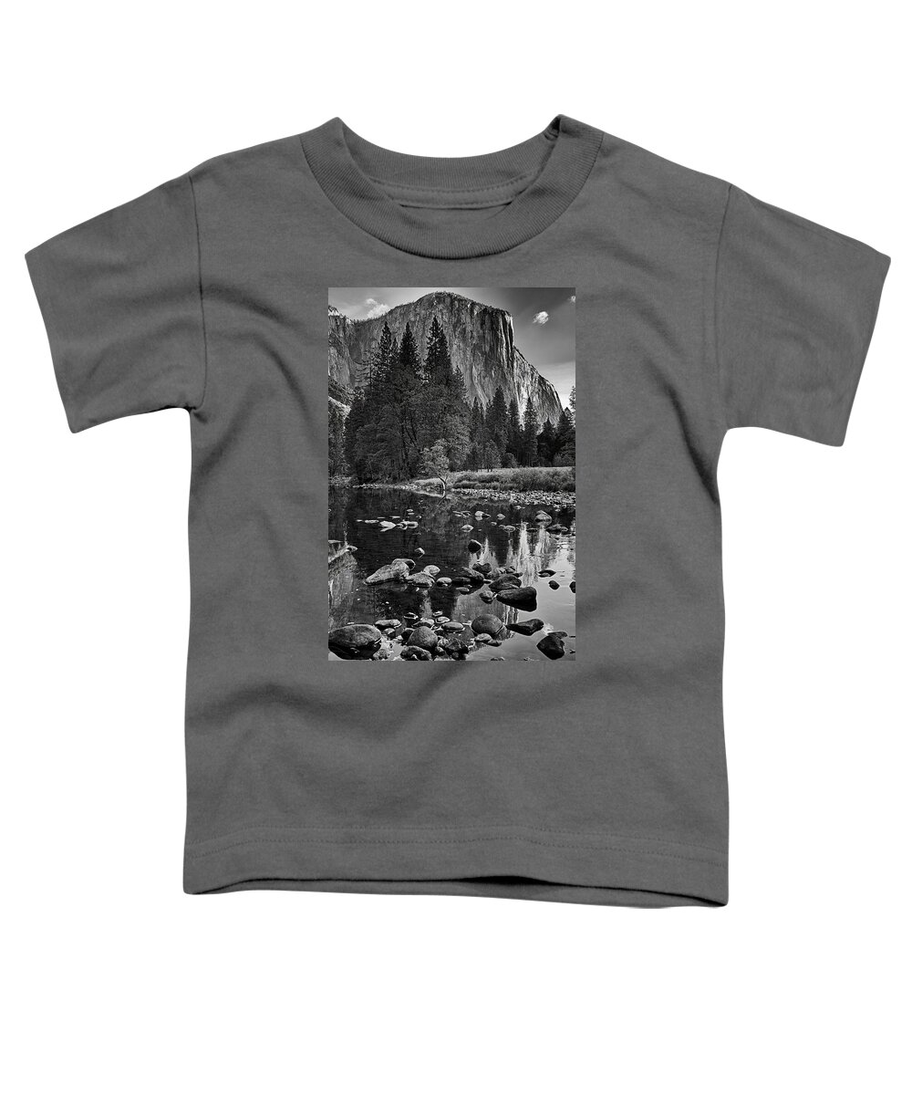 Yosemite Toddler T-Shirt featuring the photograph El Capitan Yosemite National Park by Lawrence Knutsson