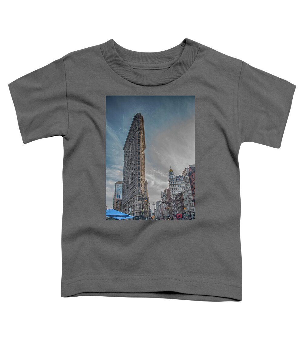 Toddler T-Shirt featuring the photograph Flat Iron Building by Alan Goldberg