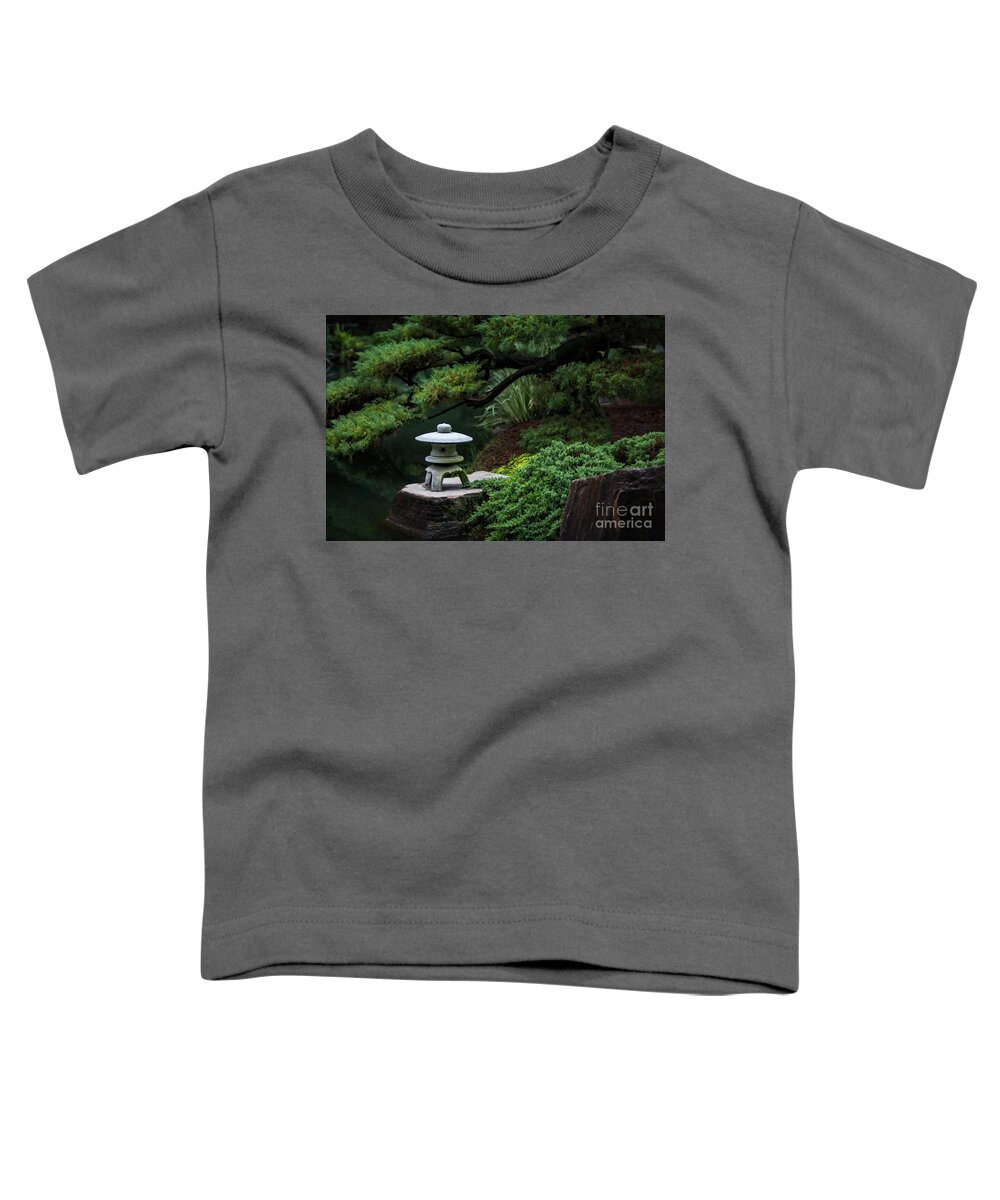 Gibbs Gardens Toddler T-Shirt featuring the photograph Garden Tranquility by Doug Sturgess