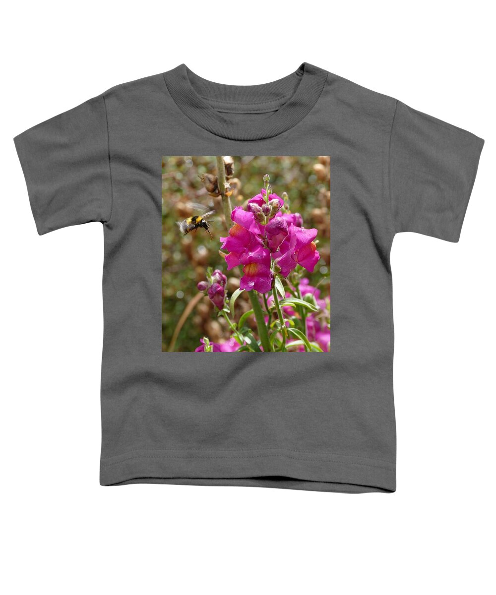Dragon Skull Toddler T-Shirt featuring the photograph Landing Bumblebee by Ivana Westin