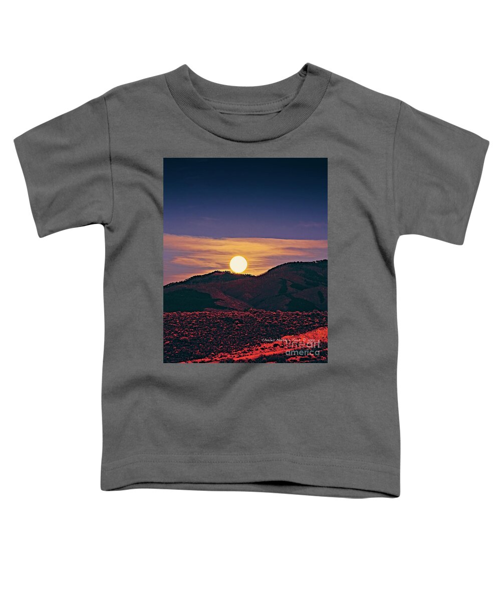 Moonrise Toddler T-Shirt featuring the photograph Moonrise in Northern New Mexico by Charles Muhle