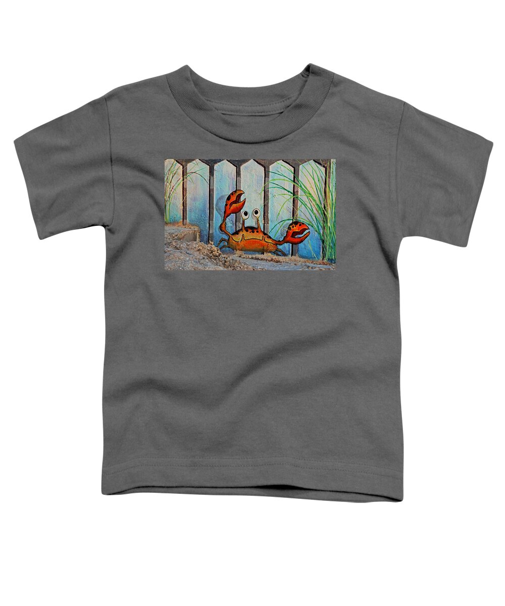 Ocypoid Crab Toddler T-Shirt featuring the photograph Ocypoid Crab by Michiale Schneider