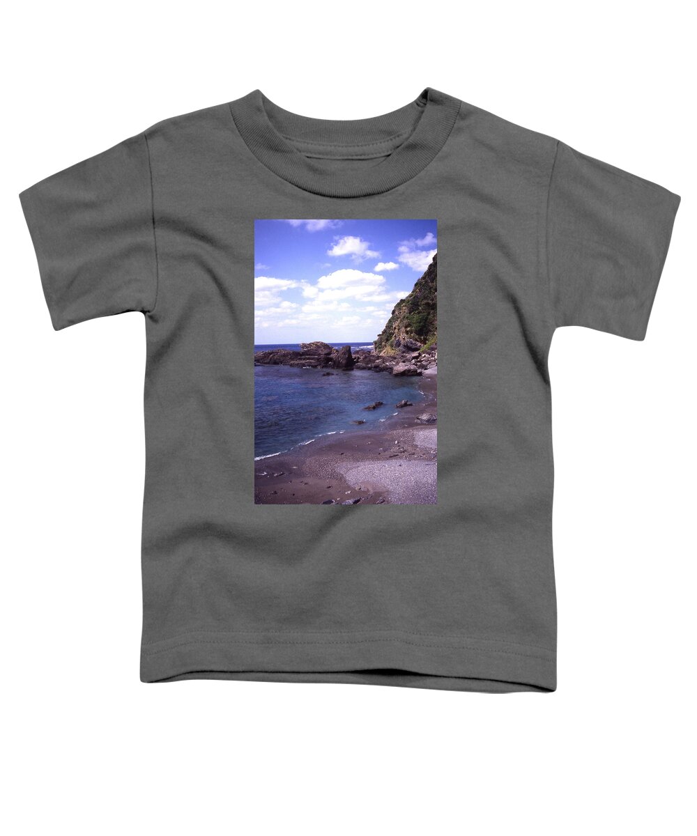 Okinawa Toddler T-Shirt featuring the photograph Okinawa Beach 5 by Curtis J Neeley Jr