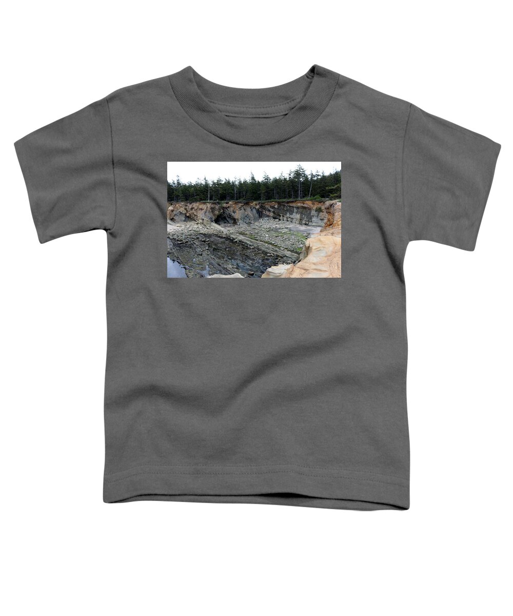 Oregon Coast Toddler T-Shirt featuring the photograph Oregon Coast - 72 by Christy Pooschke