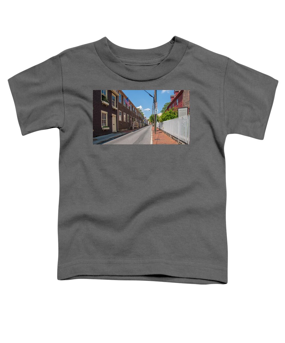 Landscape Toddler T-Shirt featuring the photograph Pinkney Street by Charles Kraus
