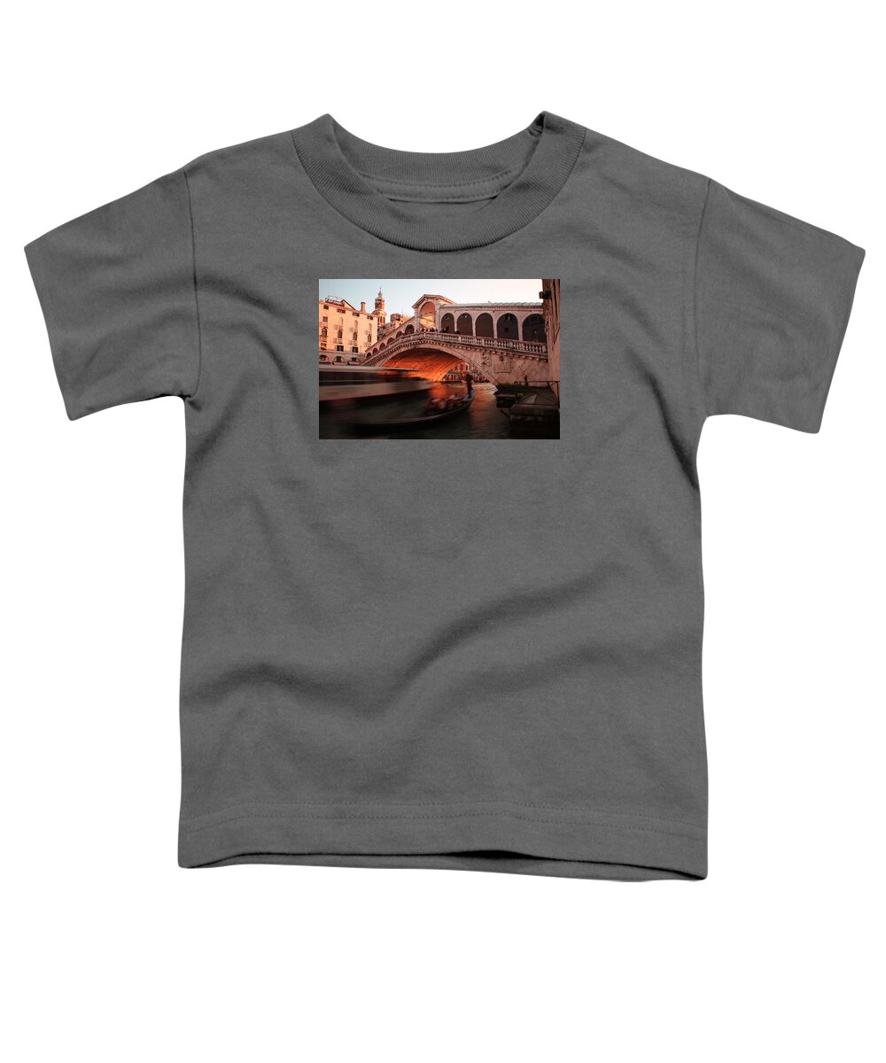Venice Toddler T-Shirt featuring the photograph Rialto bridge by Effezetaphoto Fz