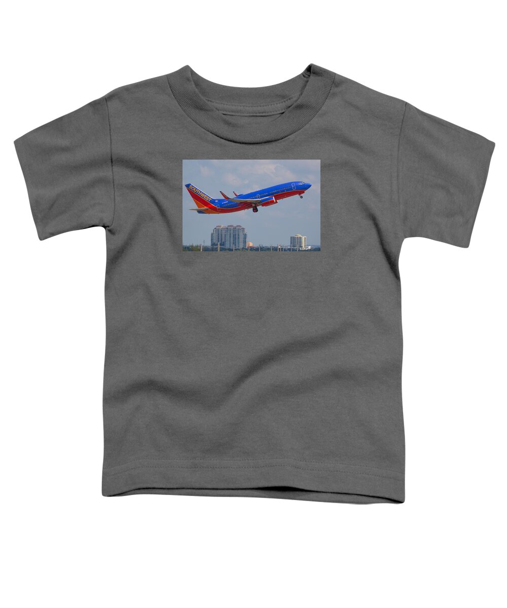 Airline Toddler T-Shirt featuring the photograph Southwest Airlines by Dart Humeston