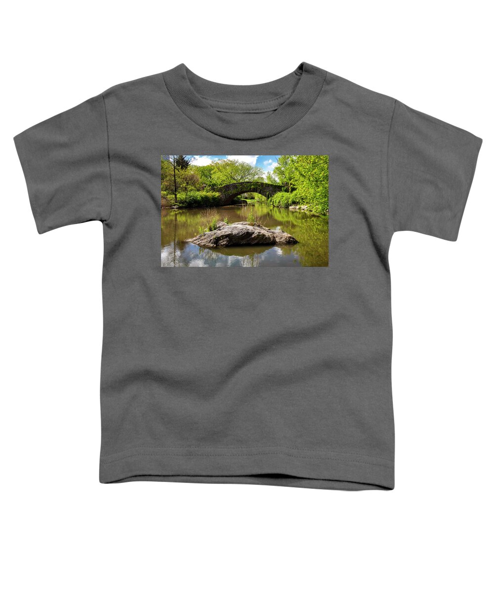 Estock Toddler T-Shirt featuring the digital art Gapstow Bridge, Central Park, Nyc #5 by Claudia Uripos