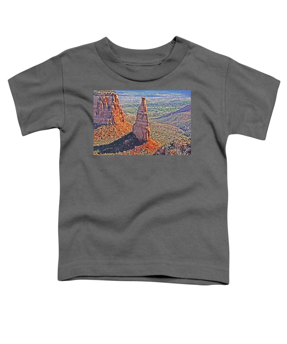 Colorado National Monument Spires Rock Formations Toddler T-Shirt featuring the photograph Colorado National Monument Spires 3097 by David Frederick
