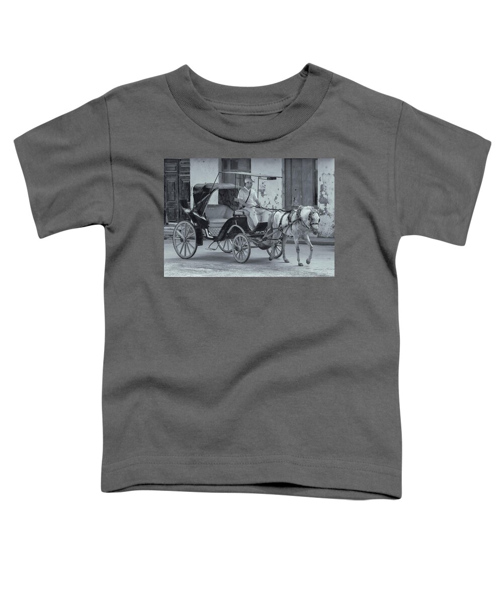 Havana Cuba Toddler T-Shirt featuring the photograph Cuban Horse Taxi by Tom Singleton
