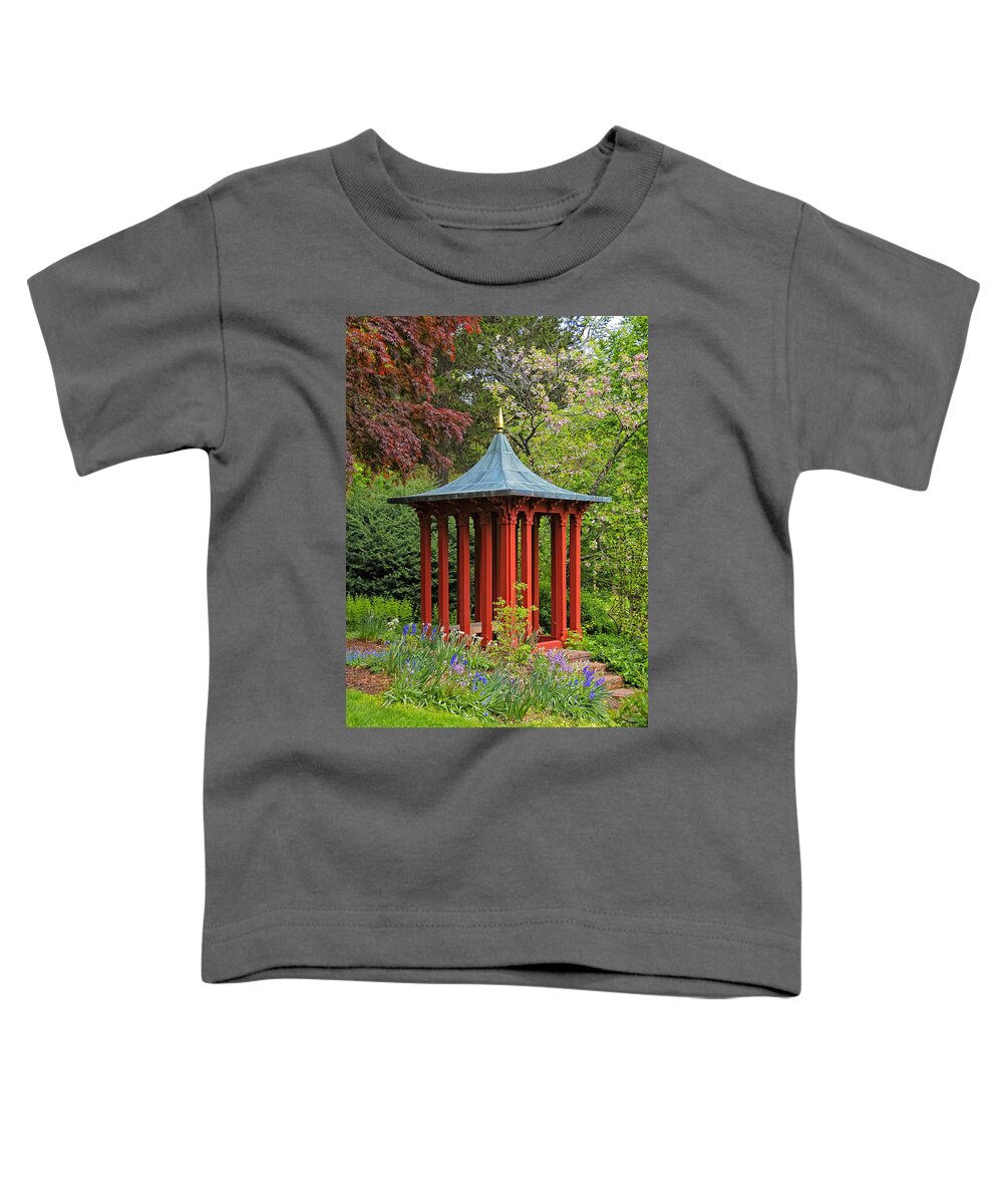 Long Hill Toddler T-Shirt featuring the photograph Long Hill Sedgwick Gardens by Liz Mackney