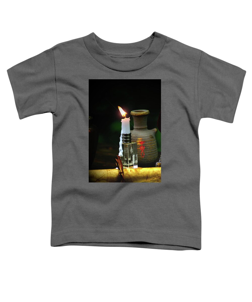 Lamp Toddler T-Shirt featuring the photograph Messianic Lamplight by Tikvah's Hope