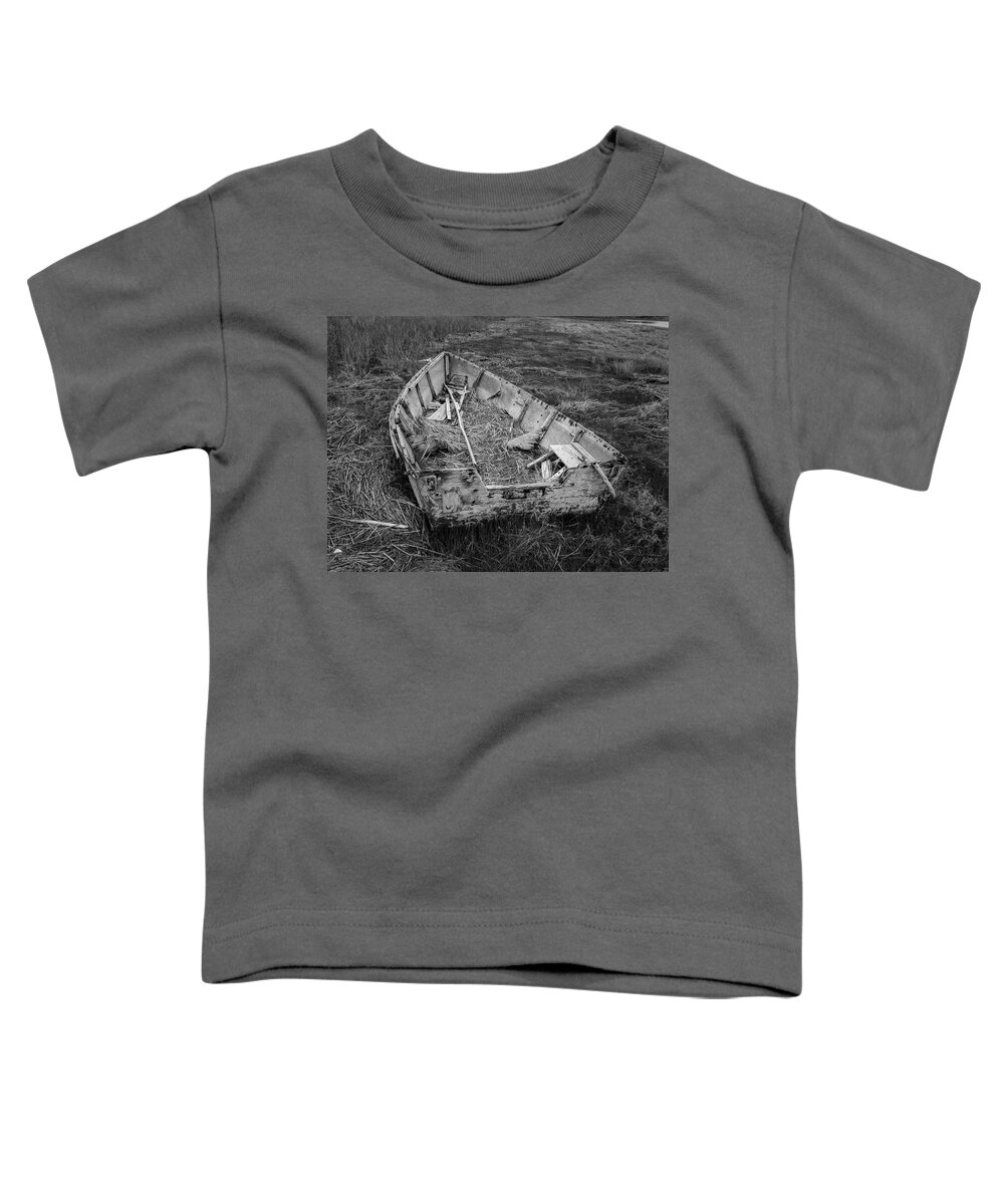 Aground Toddler T-Shirt featuring the photograph Old Boat in Tidal Marsh II BW by David Gordon